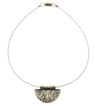 Load image into Gallery viewer, Hammered Metal Kimono Pendant Necklace
