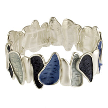 Load image into Gallery viewer, Matte Silver Tone Cat Brooch 2177
