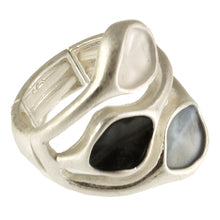 Load image into Gallery viewer, Antique Resin Ring 2411
