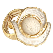 Load image into Gallery viewer, Antique 2-Tone Resin Ring 2421
