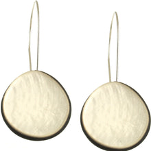 Load image into Gallery viewer, Matt Shells Earrings 4566
