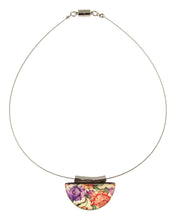 Load image into Gallery viewer, Hammered Metal Kimono Pendant Necklace
