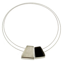 Load image into Gallery viewer, Front Magnetic Pendant Necklace 2124
