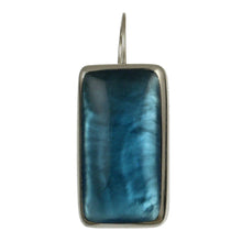 Load image into Gallery viewer, Alum Resin Earrings
