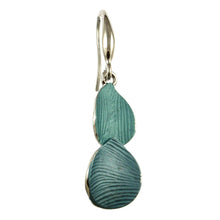 Load image into Gallery viewer, 2tone Lily Earring
