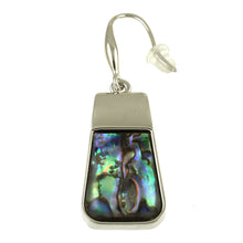 Load image into Gallery viewer, Black Pendant Shell Earrings

